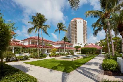 Naples Grande Beach Resort - image 2