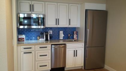 Lido Beach Resort - Sarasota - image 3