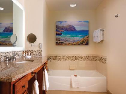 Marriott's Waiohai Beach Club - image 2