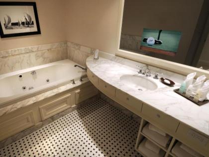 Grand Geneva Resort and Spa - image 15