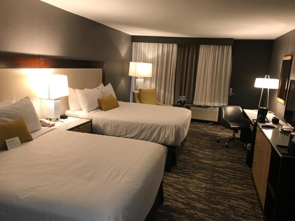 Wyndham Lancaster Resort and Convention Center - image 5