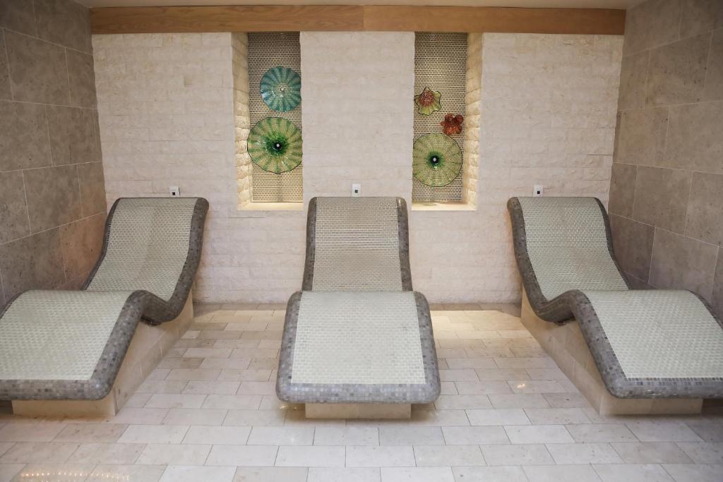 Waldorf Astoria Park City - image 5