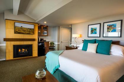 Surfsand Resort - image 1