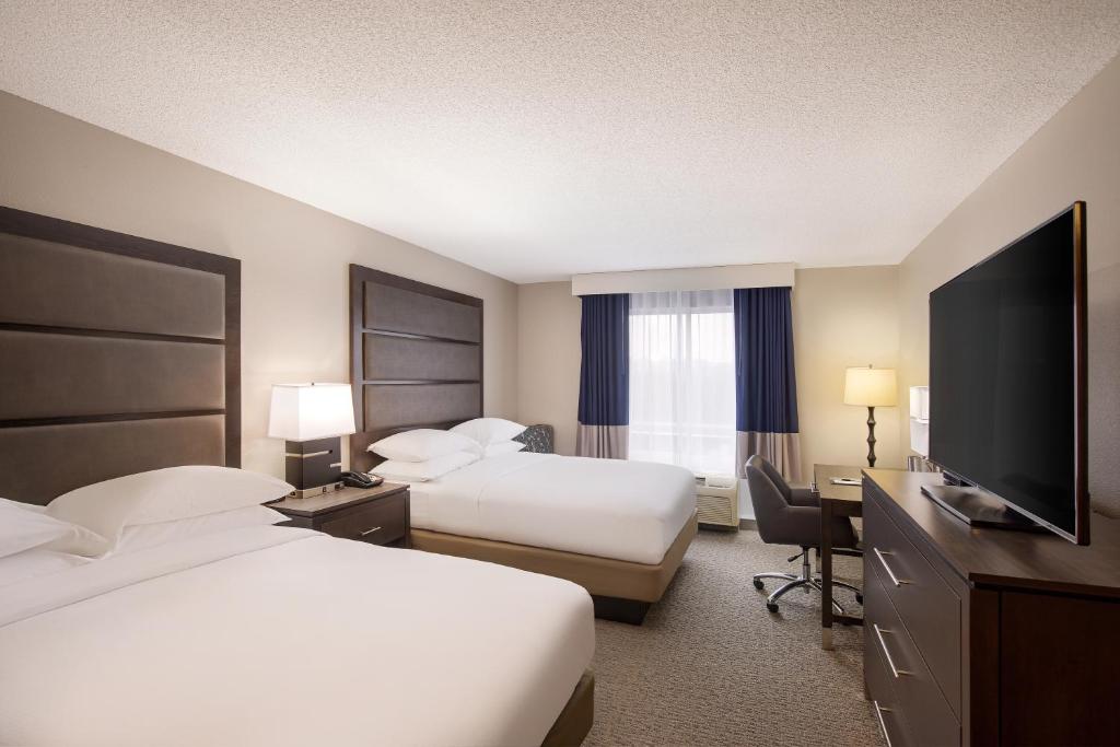 DoubleTree Richmond Airport - image 4