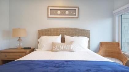 The Surf Club Resort - image 11