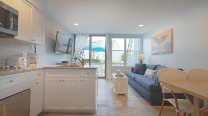 The Surf Club Resort - image 15
