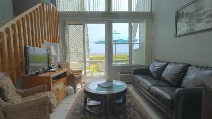 The Surf Club Resort - image 2