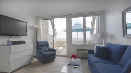 The Surf Club Resort - image 4