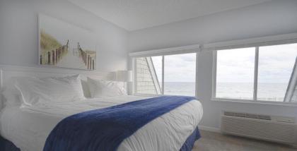 The Surf Club Resort - image 5