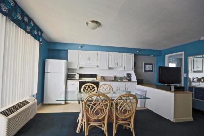 Shoreline Island Resort - Exclusively Adult - image 20