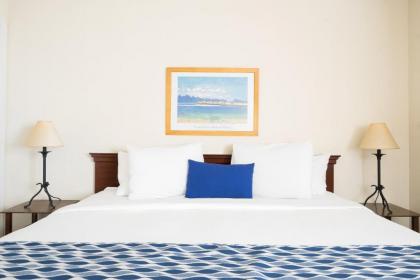 Lighthouse Oceanfront Resort - image 14