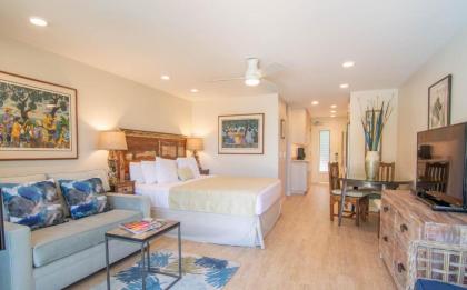 Napili Surf Beach Resort - image 15