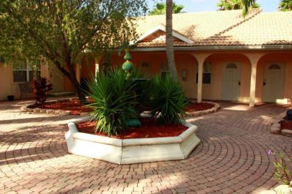Rock Lake Resort - image 5