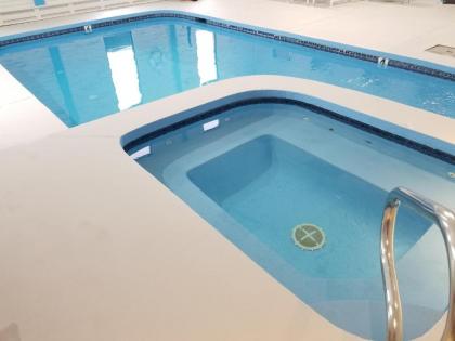 Hampton Village Inn - image 4