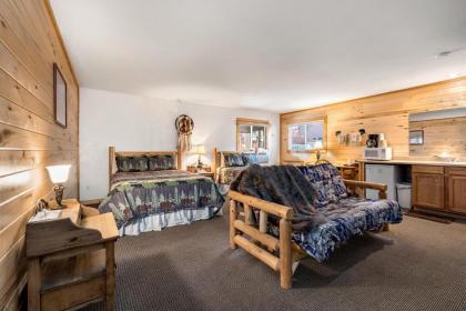 Nicky's Resort - image 19