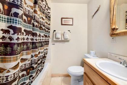 Nicky's Resort - image 8