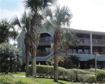 Hibiscus Oceanfront Resort - image 1