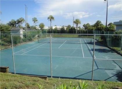 Hibiscus Oceanfront Resort - image 12