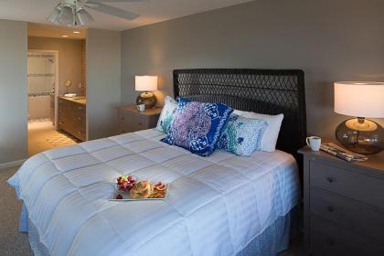 Hibiscus Oceanfront Resort - image 3