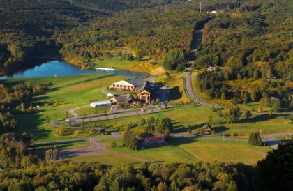 Hope Lake Lodge & Indoor Waterpark - image 14