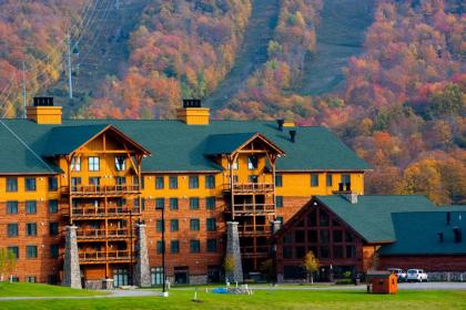 Hope Lake Lodge & Indoor Waterpark - image 19