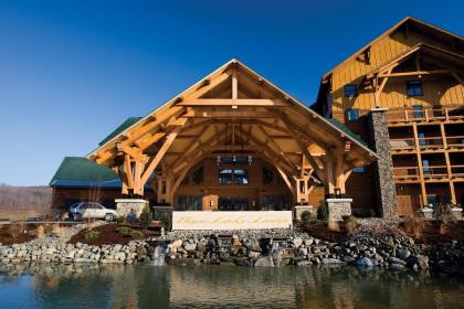Hope Lake Lodge & Indoor Waterpark - image 20