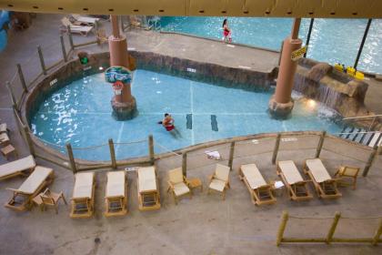 Hope Lake Lodge & Indoor Waterpark - image 6