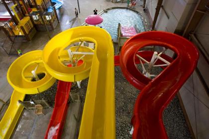 Hope Lake Lodge & Indoor Waterpark - image 8