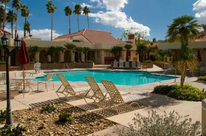 The Oasis Resort - image 1