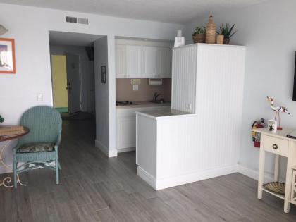 Tuckaway Shores Resort - image 5