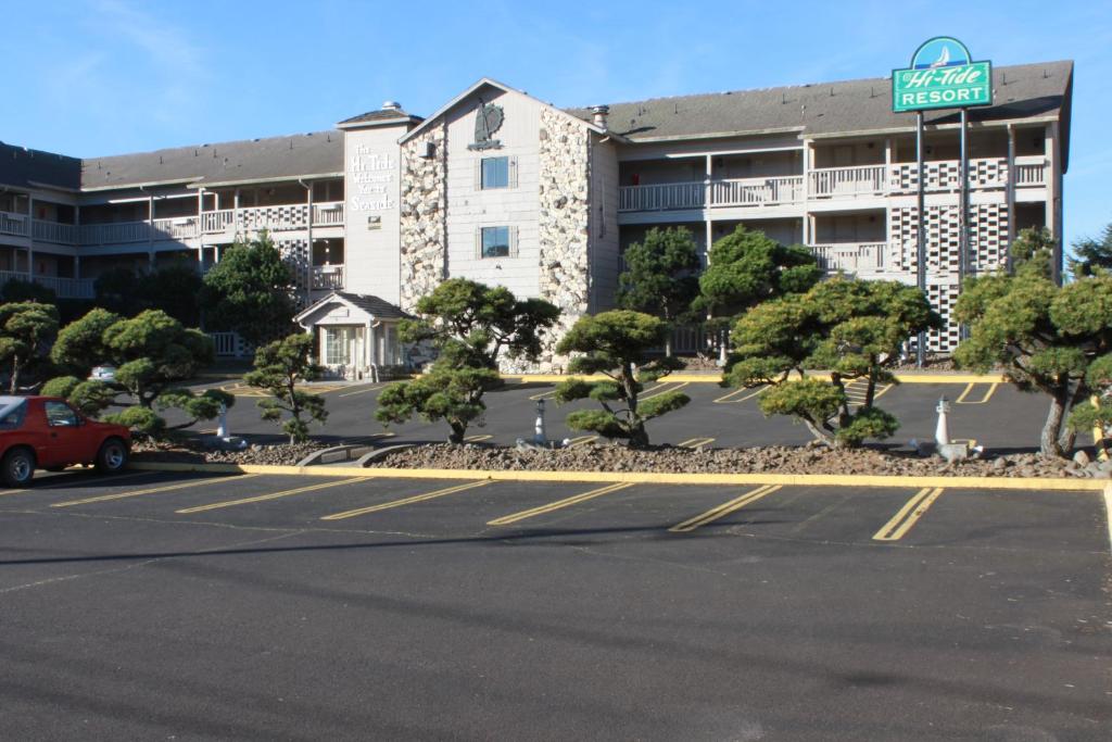 Hi Tide Oceanfront Inn - main image