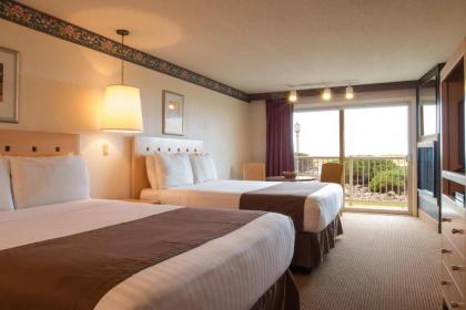 Hi Tide Oceanfront Inn - image 13