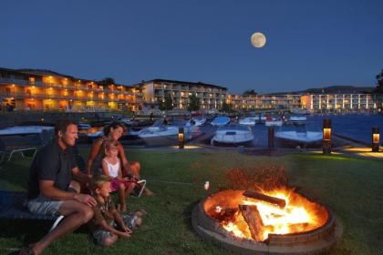 Campbell's Resort on Lake Chelan - image 14