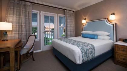 Disney's Beach Club Resort - image 4