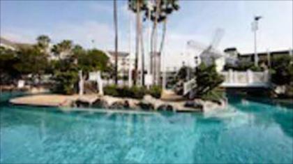 Disney's Yacht Club Resort - image 4