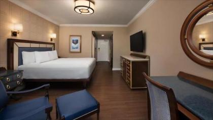 Disney's Yacht Club Resort - image 7