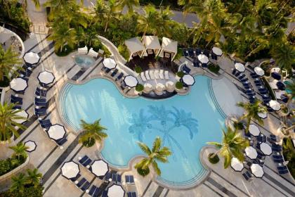 Loews Miami Beach Hotel - image 1