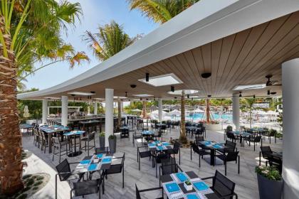Loews Miami Beach Hotel - image 10