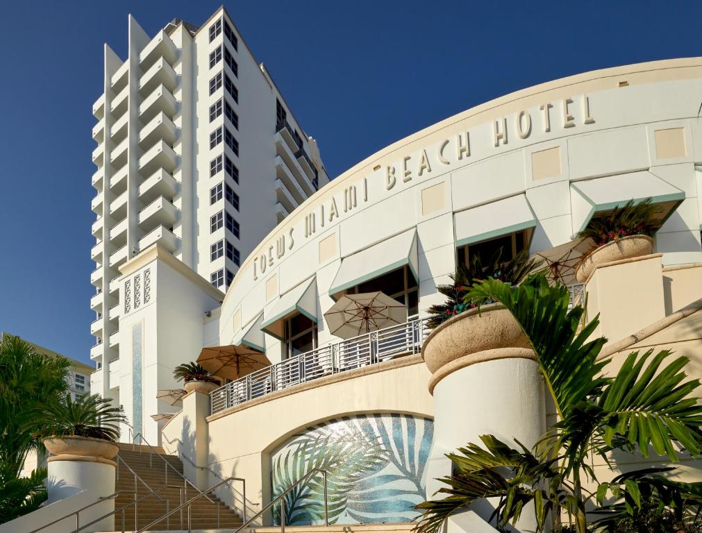 Loews Miami Beach Hotel - image 7