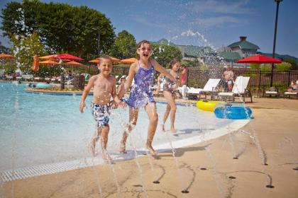 Kingsmill Resort - image 15