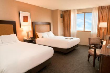 Gold Strike Casino Resort - image 11