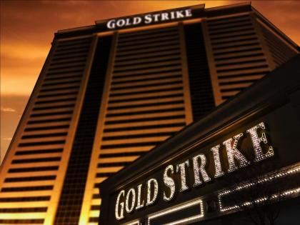 Gold Strike Casino Resort - image 12