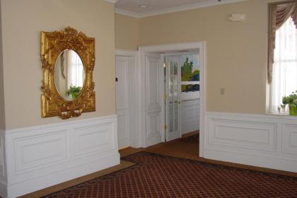 Fort Harrison State Park Inn - image 16