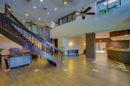 Sun N Sand Resort - image 8