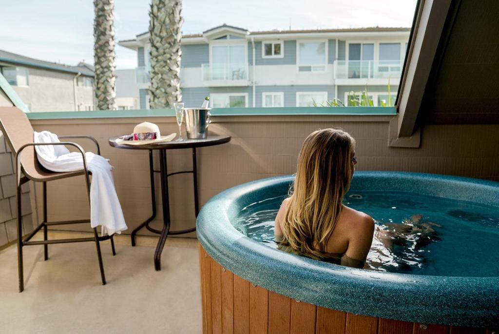 SeaVenture Beach Hotel - image 4