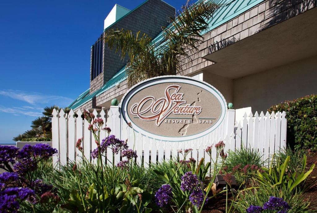 SeaVenture Beach Hotel - image 7
