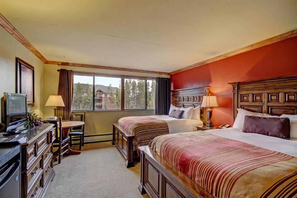 Beaver Run Resort - image 3