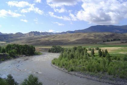 Yellowstone Valley Inn - image 19