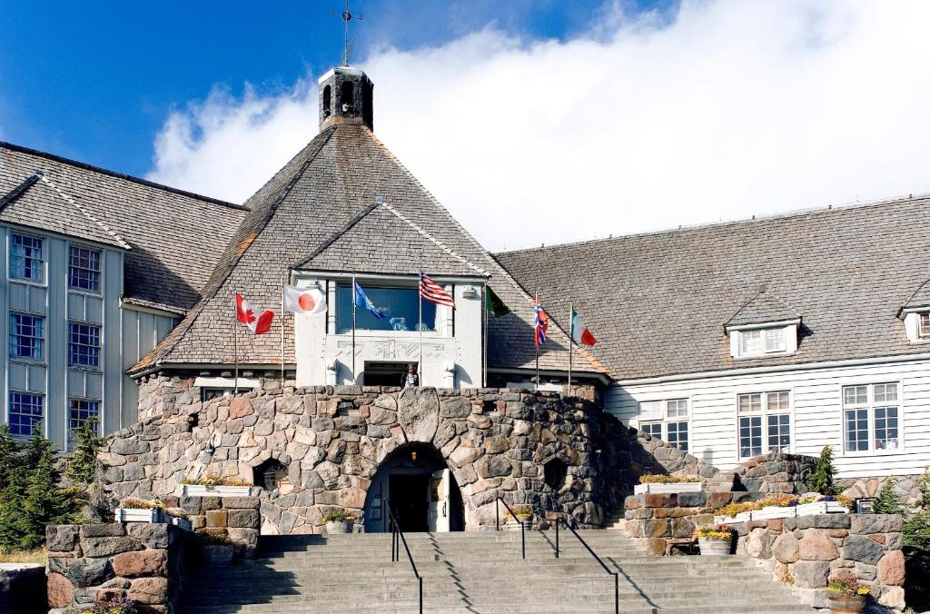 Timberline Lodge - main image