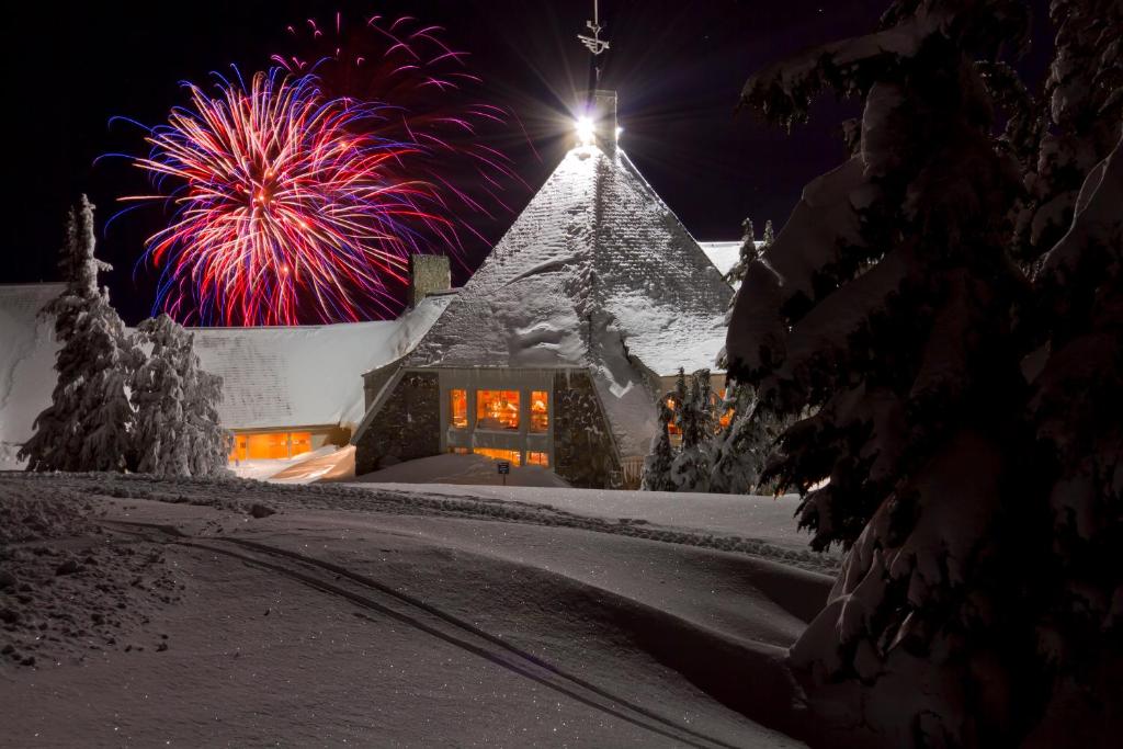 Timberline Lodge - image 6